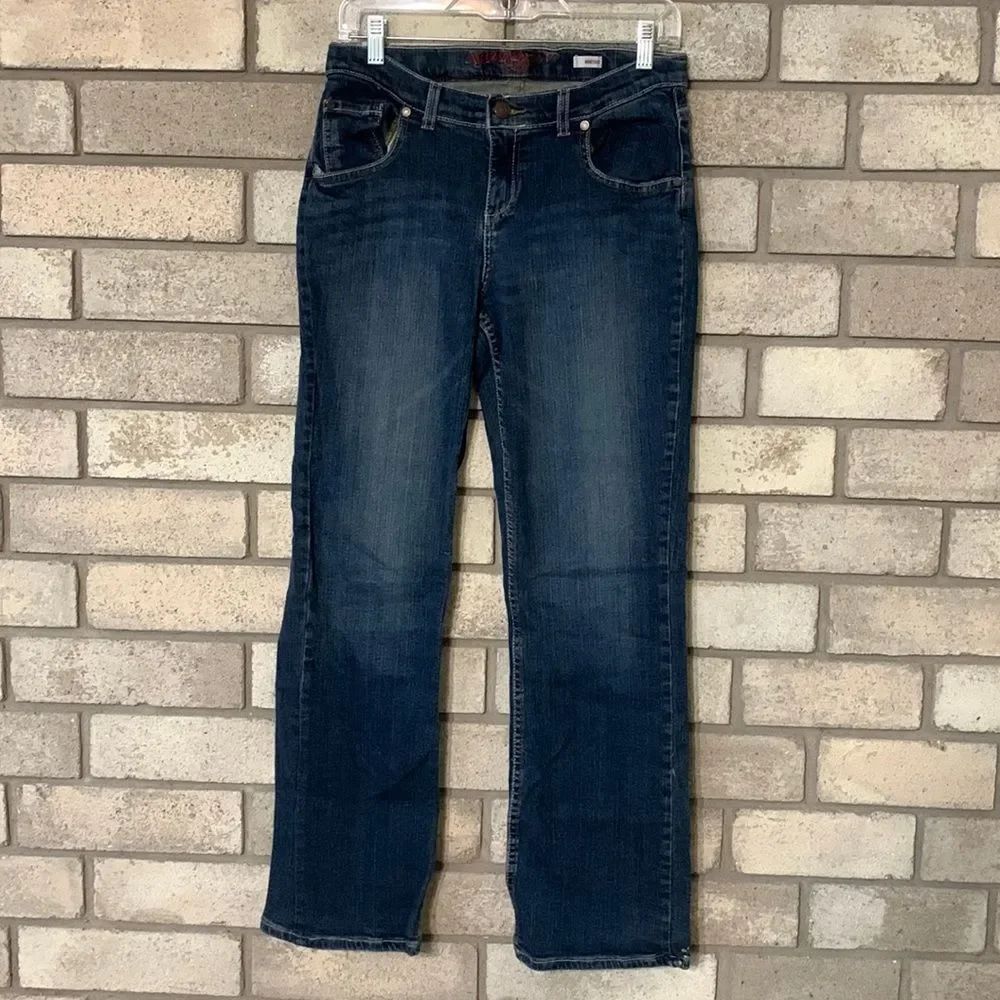 3for$20 girl size 18.5 jeans bootcut